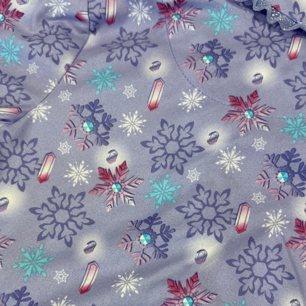 Frozen Kids Pajamas set. Purple. Hardly wore. Size 6. Collar with design. - Picture 15 of 15